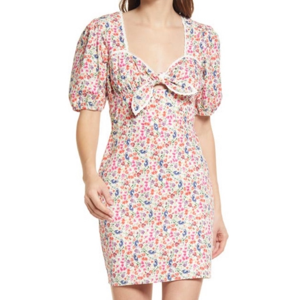 Adelyn Rae Floral Puff Sleeve Dress